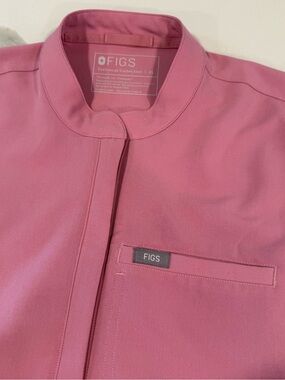 Figs women's Montex scrub top size XL PINK Short sleeve 1000836 FLAWS NOTED